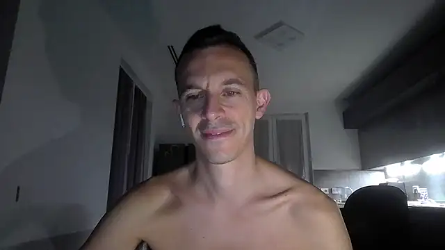 Snapshot of Masterclassyfeet chatting on 09-13-25, 10:21 Masterclassyfeet online show from 09-13-25, 10:21