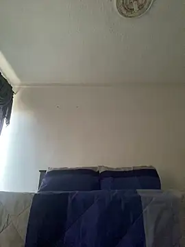 Snapshot of Diegosavage3 chatting on 09-10-25, 09:14 Diegosavage3 online show from 09-10-25, 09:14