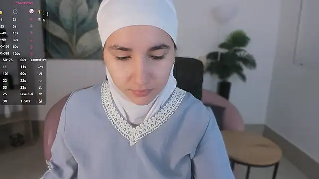 Ayha khalaf online show from 09-29-25, 01:23