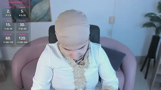 Ayha khalaf online show from 11-22-25, 01:15