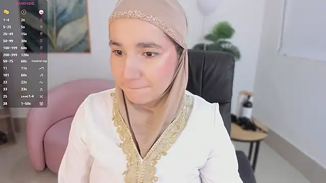 Ayha khalaf online show from 09-28-25, 01:23