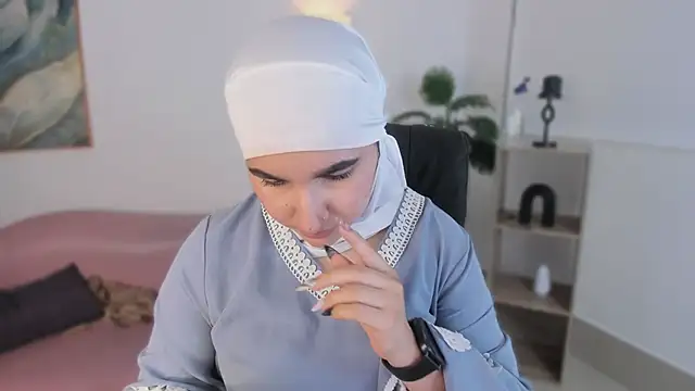 Ayha khalaf online show from 10-21-25, 01:16