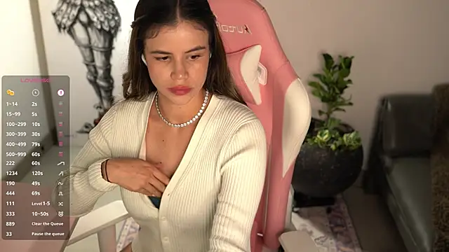 tatiana  cortes18 online show from 04-13-26, 10:14