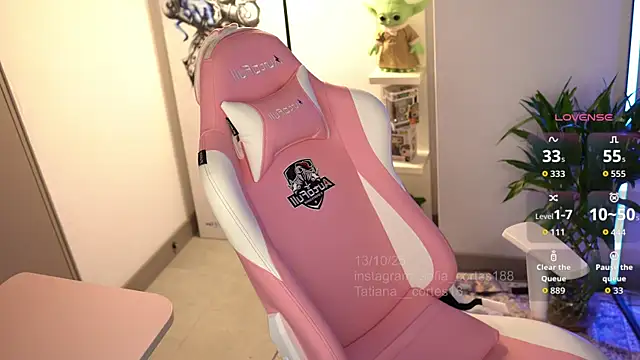 tatiana  cortes18 online show from 10-13-25, 11:27