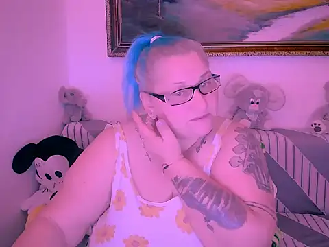 Marryllunax online show from 11-08-25, 08:45