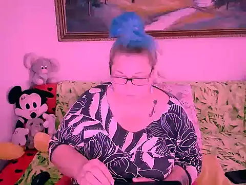 Marryllunax online show from 10-17-25, 11:01