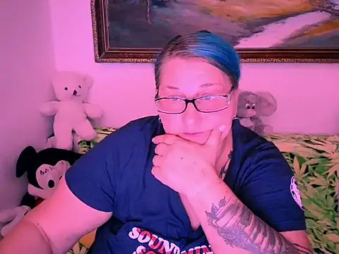 Marryllunax online show from 10-07-25, 07:37