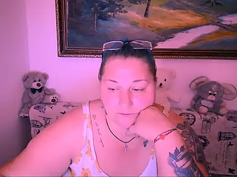 Marryllunax online show from 09-20-25, 07:41