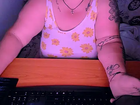 Marryllunax online show from 09-21-25, 06:13