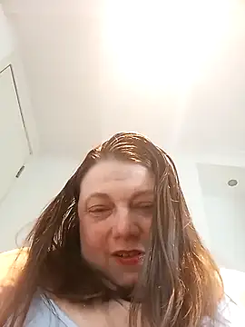 Snapshot of HotHornyEmmaX chatting on 04-09-26, 05:30 HotHornyEmmaX online show from 04-09-26, 05:30