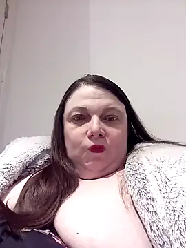 Snapshot of HotHornyEmmaX chatting on 03-19-25, 07:38 HotHornyEmmaX online show from 03-19-25, 07:38