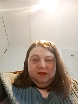 Snapshot of HotHornyEmmaX chatting on 04-02-26, 06:14 HotHornyEmmaX online show from 04-02-26, 06:14