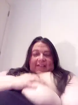 Snapshot of HotHornyEmmaX chatting on 02-03-25, 10:32 HotHornyEmmaX online show from 02-03-25, 10:32