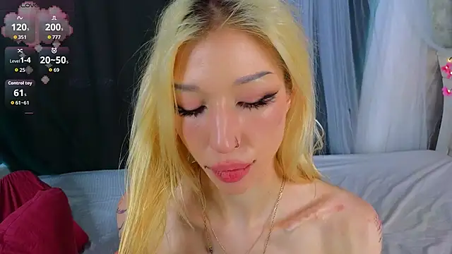 Snapshot of SallyCha chatting on 07-19-26, 08:23 SallyCha online show from 07-19-26, 08:23