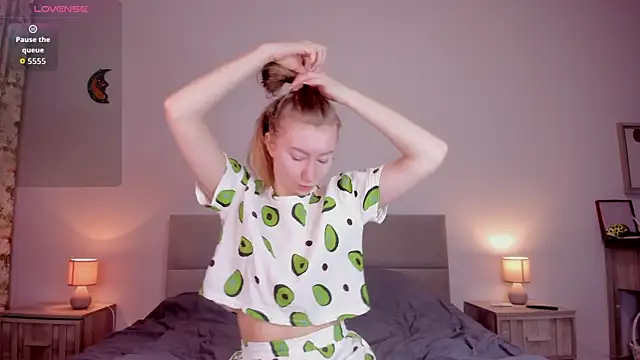 Snapshot of Rachel_Rut chatting on 03-01-26, 07:52 Rachel Rut online show from 03-01-26, 07:52