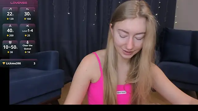 Snapshot of Rachel_Rut chatting on 12-21-25, 04:25 Rachel Rut online show from 12-21-25, 04:25