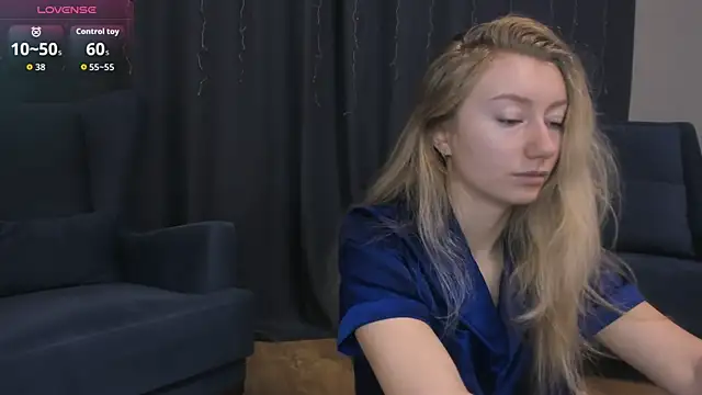 Snapshot of Rachel_Rut chatting on 11-23-25, 04:00 Rachel Rut online show from 11-23-25, 04:00