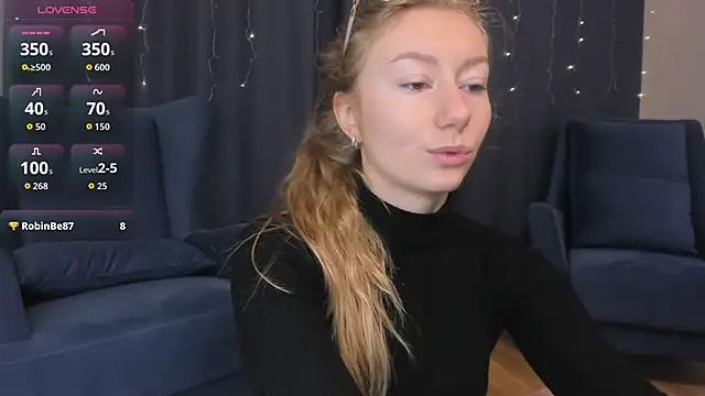 Snapshot of Rachel_Rut chatting on 11-30-25, 04:02 Rachel Rut online show from 11-30-25, 04:02