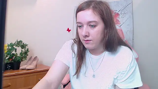 Snapshot of MarthaSimons chatting on 04-28-26, 04:06 MarthaSimons online show from 04-28-26, 04:06