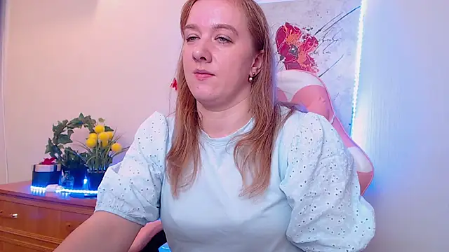 Snapshot of MarthaSimons chatting on 06-03-26, 05:08 MarthaSimons online show from 06-03-26, 05:08