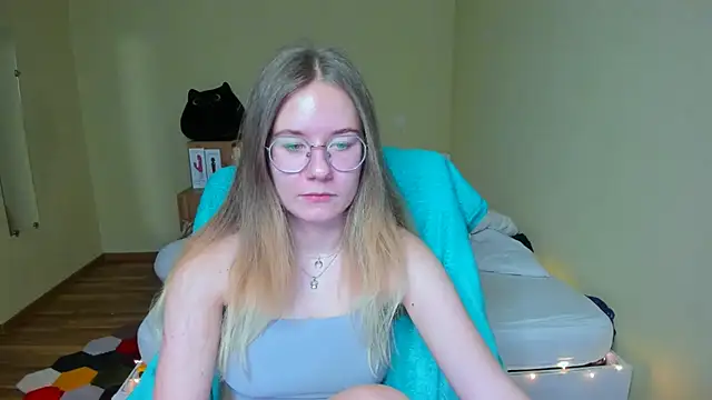 EmilyPaw online show from 02-18-25, 05:31