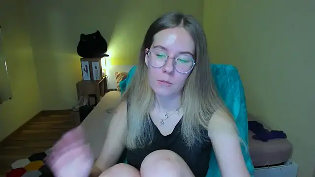 EmilyPaw online show from 02-22-25, 05:24