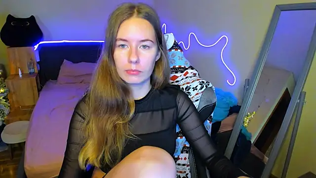 EmilyPaw online show from 01-06-26, 09:24