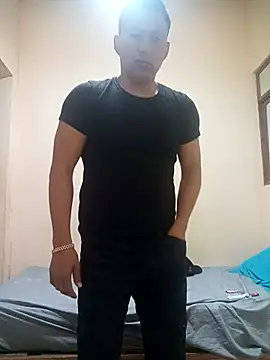 Snapshot of LuisMex1998 chatting on 02-20-26, 09:00 LuisMex1998 online show from 02-20-26, 09:00