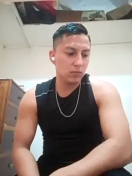 Snapshot of LuisMex1998 chatting on 10-30-25, 05:50 LuisMex1998 online show from 10-30-25, 05:50