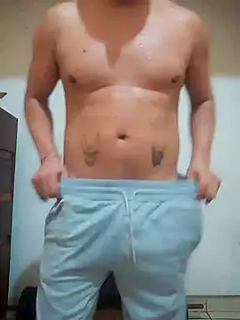 Snapshot of LuisMex1998 chatting on 10-31-25, 11:18 LuisMex1998 online show from 10-31-25, 11:18