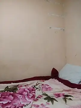 Snapshot of LuisMex1998 chatting on 12-18-25, 04:06 LuisMex1998 online show from 12-18-25, 04:06