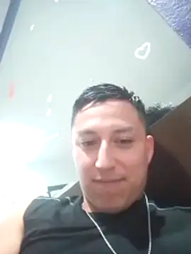 Snapshot of LuisMex1998 chatting on 11-02-25, 09:36 LuisMex1998 online show from 11-02-25, 09:36