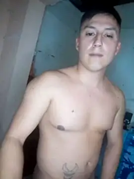 Snapshot of LuisMex1998 chatting on 11-17-25, 10:30 LuisMex1998 online show from 11-17-25, 10:30