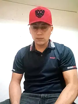 Snapshot of LuisMex1998 chatting on 12-05-25, 03:38 LuisMex1998 online show from 12-05-25, 03:38