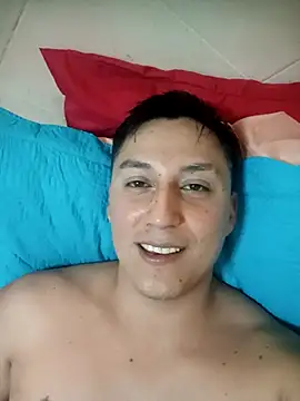 Snapshot of LuisMex1998 chatting on 03-02-26, 08:32 LuisMex1998 online show from 03-02-26, 08:32