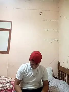 Snapshot of LuisMex1998 chatting on 11-24-25, 01:27 LuisMex1998 online show from 11-24-25, 01:27