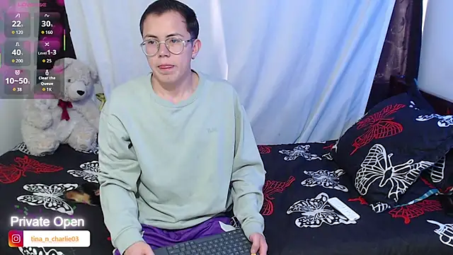 Tina 4 Charlie online show from 09-20-25, 01:27