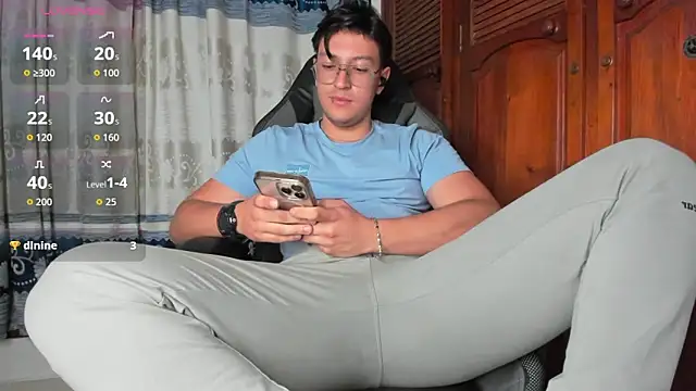 Snapshot of Amon__ashford chatting on 02-11-26, 02:00 Amon ashford online show from 02-11-26, 02:00