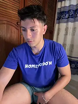 Snapshot of Amon__ashford chatting on 02-22-25, 12:27 Amon ashford online show from 02-22-25, 12:27