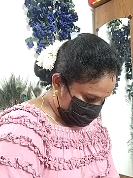 Snapshot of Tamil_Aathira chatting on 09-12-25, 04:34 Tamil Aathira online show from 09-12-25, 04:34