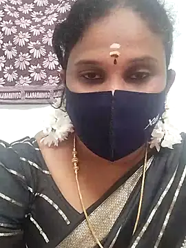 Snapshot of Tamil_Aathira chatting on 03-03-25, 03:11 Tamil Aathira online show from 03-03-25, 03:11