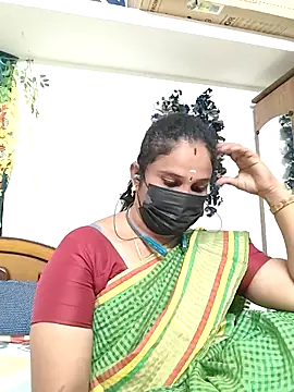 Snapshot of Tamil_Aathira chatting on 10-30-25, 04:48 Tamil Aathira online show from 10-30-25, 04:48