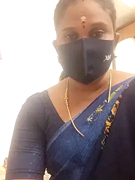 Snapshot of Tamil_Aathira chatting on 03-02-25, 12:47 Tamil Aathira online show from 03-02-25, 12:47