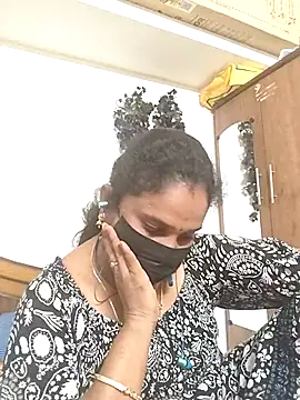 Snapshot of Tamil_Aathira chatting on 09-24-25, 11:10 Tamil Aathira online show from 09-24-25, 11:10