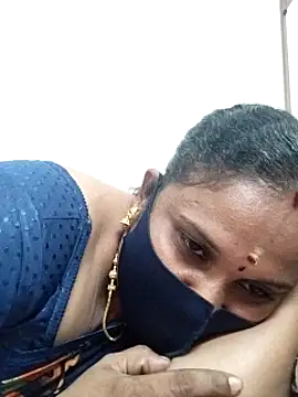 Snapshot of Tamil_Aathira chatting on 03-02-25, 03:52 Tamil Aathira online show from 03-02-25, 03:52