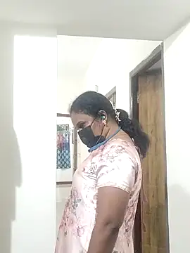 Snapshot of Tamil_Aathira chatting on 09-15-25, 06:30 Tamil Aathira online show from 09-15-25, 06:30