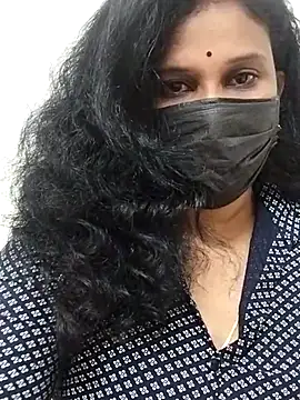 Snapshot of Tamil_Aathira chatting on 03-11-25, 05:46 Tamil Aathira online show from 03-11-25, 05:46