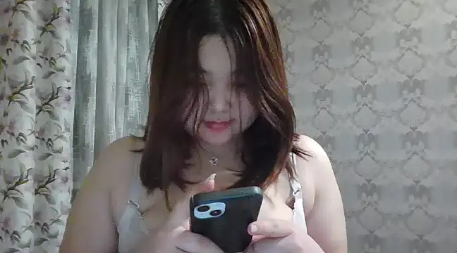 elysiann3 online show from 02-17-25, 04:06