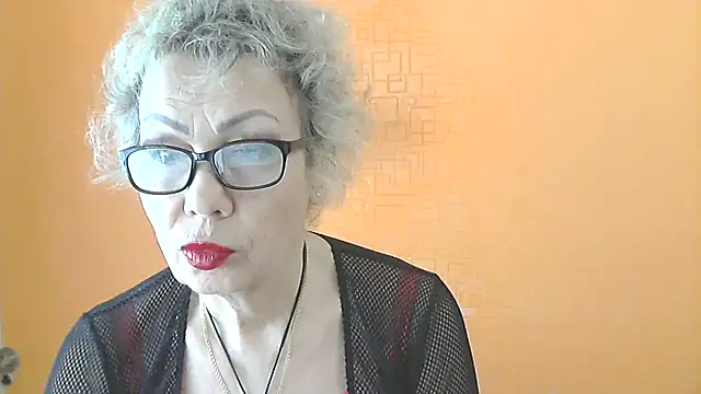 NessyJenixs online show from 03-29-26, 06:48