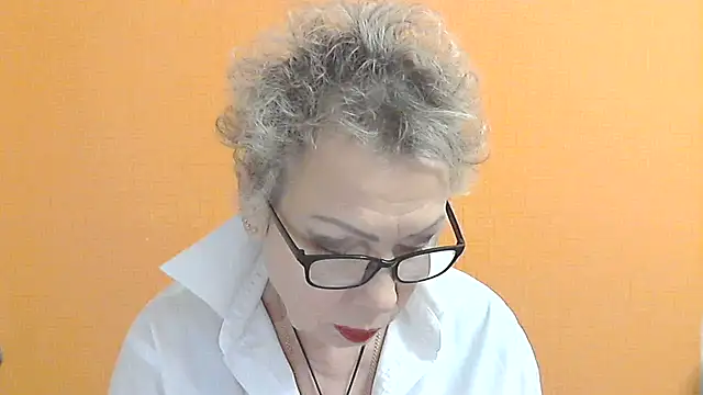 NessyJenixs online show from 12-19-25, 05:15